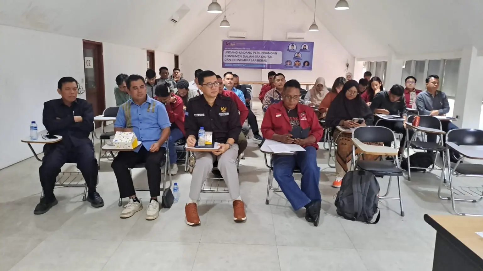 Kuliah umum bertajuk “UNDANG-UNDANG PERLINDUNGAN KONSUMEN DI ERA DIGITAL DAN PASAR BEBAS”